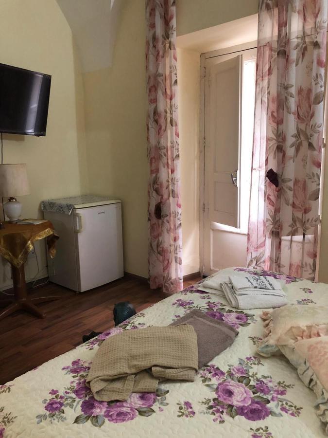 Casa Vicolo Del Poeta Acireale Bed & Breakfast エクステリア 写真